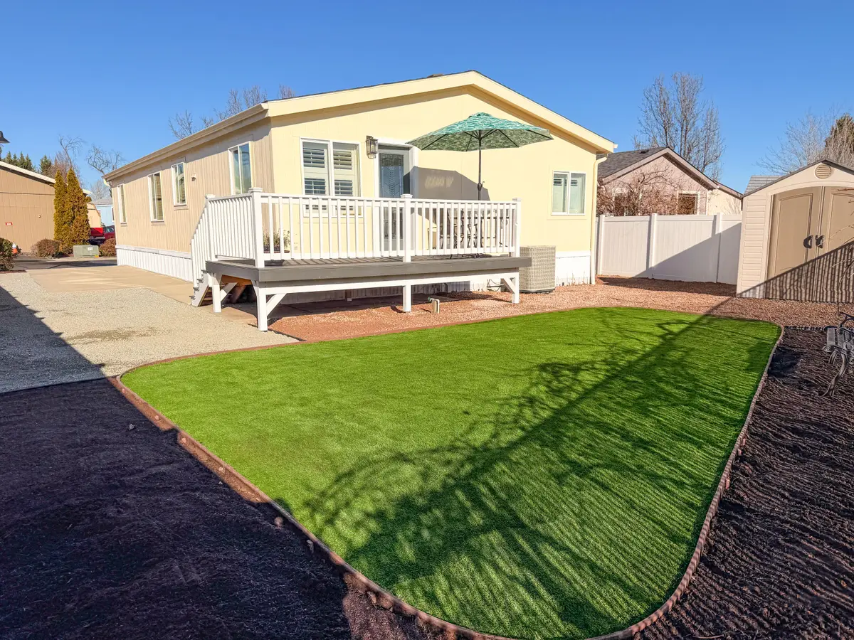 4425 W Main, Medford, OR 97501 - Image #1