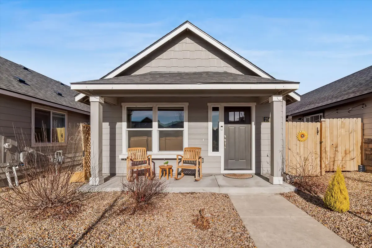 2565 NW Teak, Redmond, OR 97756 - Image #1