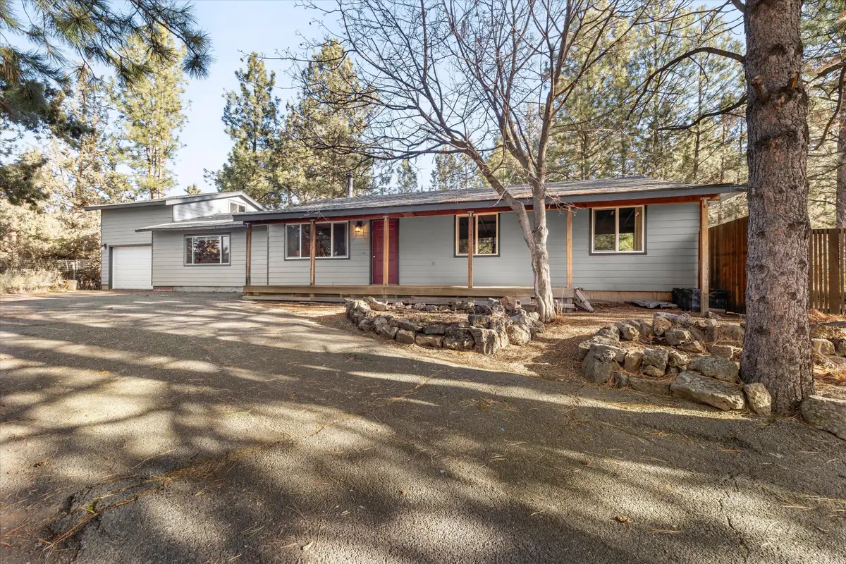 20828 Desert Woods, Bend, OR 97702 - Image #1