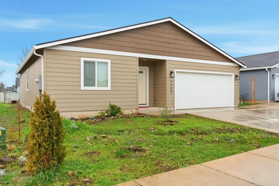 7905 Jacqueline, White City, OR 97503 - Image #2