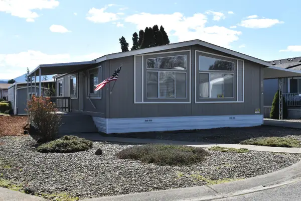 456 Whispering Willow Drive, Grants Pass, OR 97527