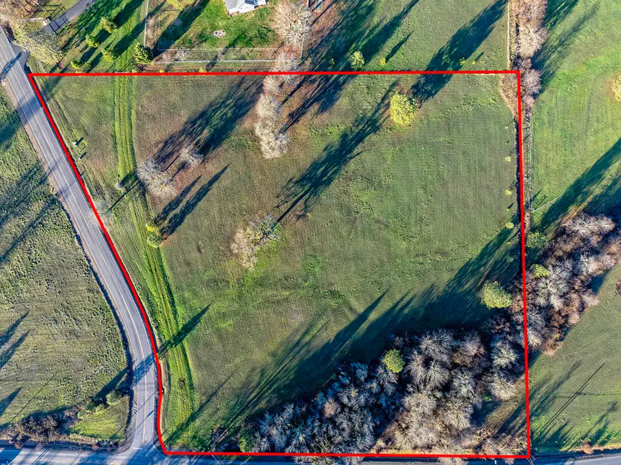 161 Sparky, Cave Junction, OR 97523 - Image #2