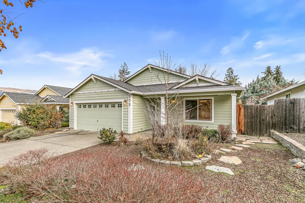 858 Faith, Ashland, OR 97520 - Image #1