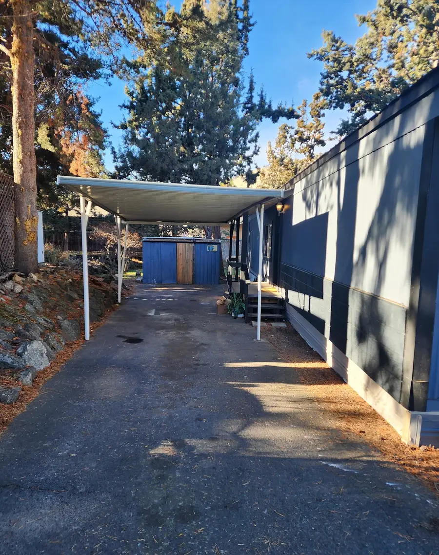 2200 NE Hwy 20, Bend, OR 97701 - Image #3