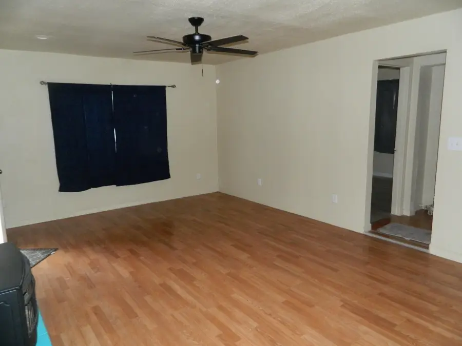 2136 Eberlein, Klamath Falls, OR 97601 - Image #3