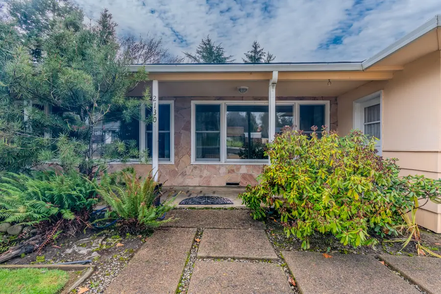 2130 E Jackson, Medford, OR 97504 - Image #2