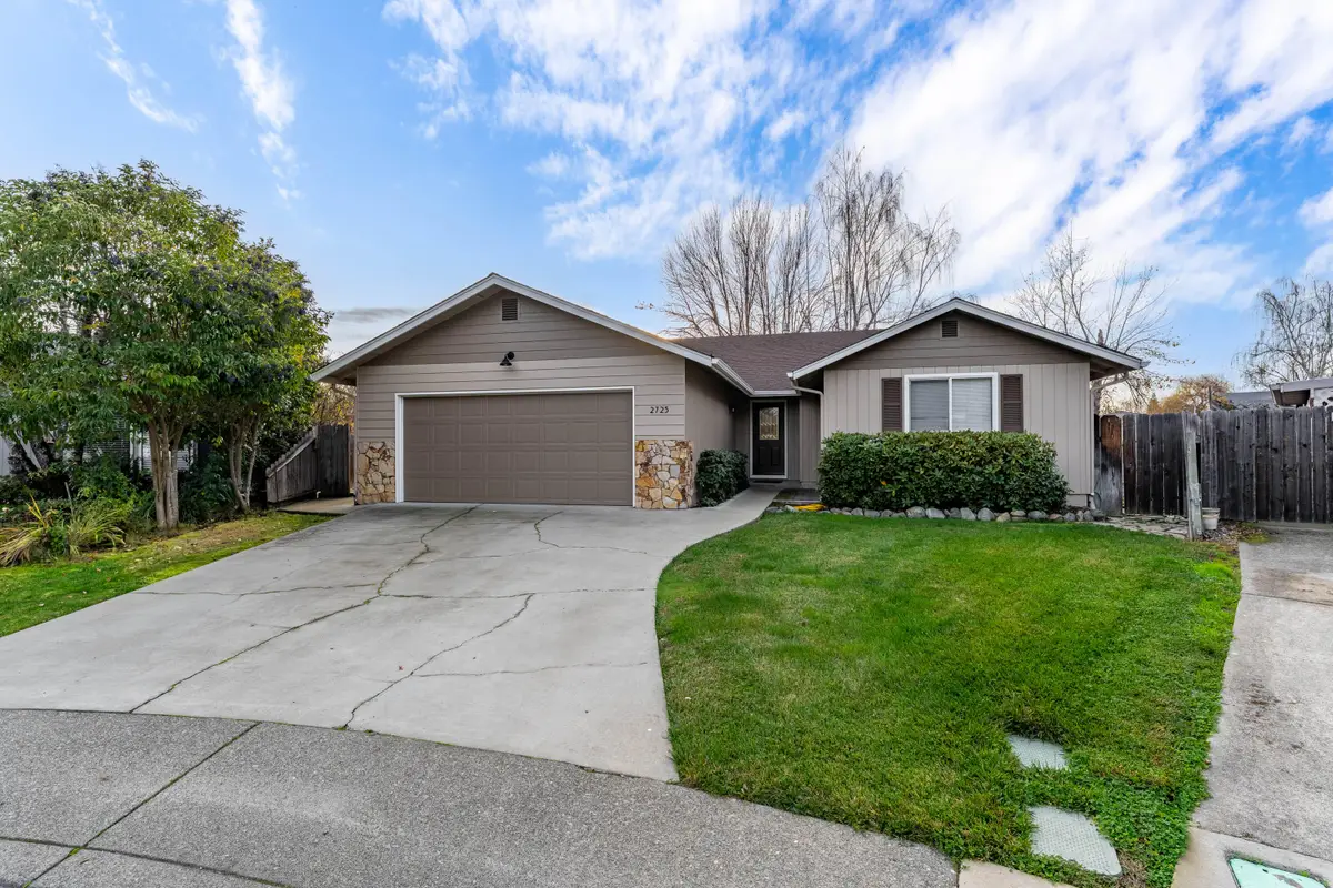 2725 Trout, Grants Pass, OR 97527 - Image #1