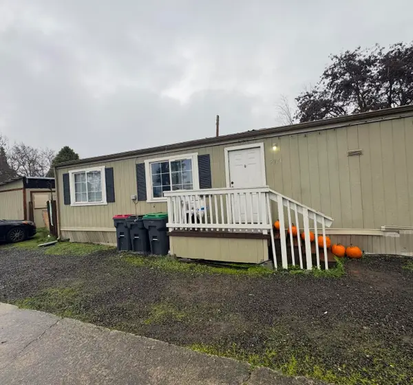 2971 Table Rock, Medford, OR 97501