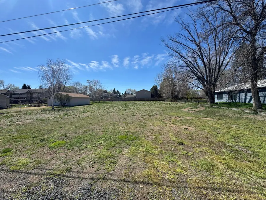 2615 SW 21st, Redmond, OR 97756 - Image #3