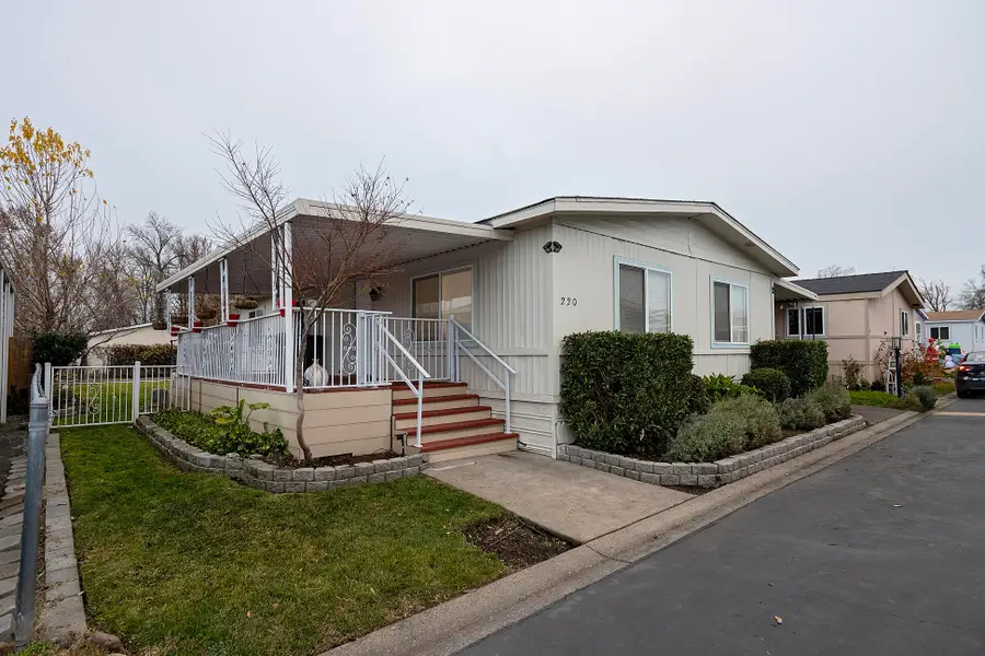 3555 S Pacific Highway #220, Medford, OR 97501 - Image #2