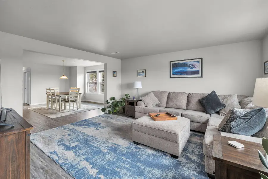 433 SE Larkspur Drive, Madras, OR 97741 - #3