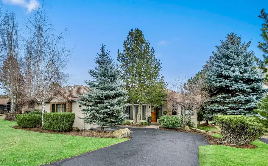 61981 Fall Creek, Bend, OR 97702 - Image #2