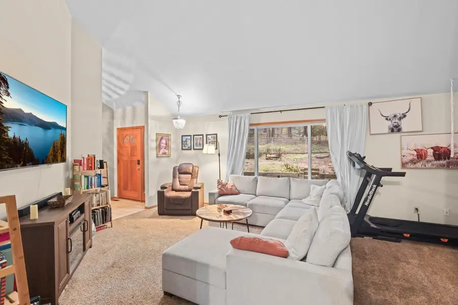 372 Thornbrook Drive, Merlin, OR 97532 - #3