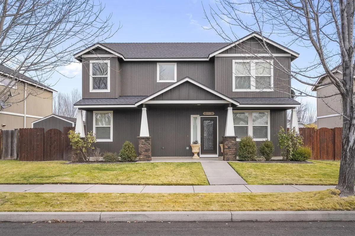 1320 NE 3rd, Redmond, OR 97756 - Image #1