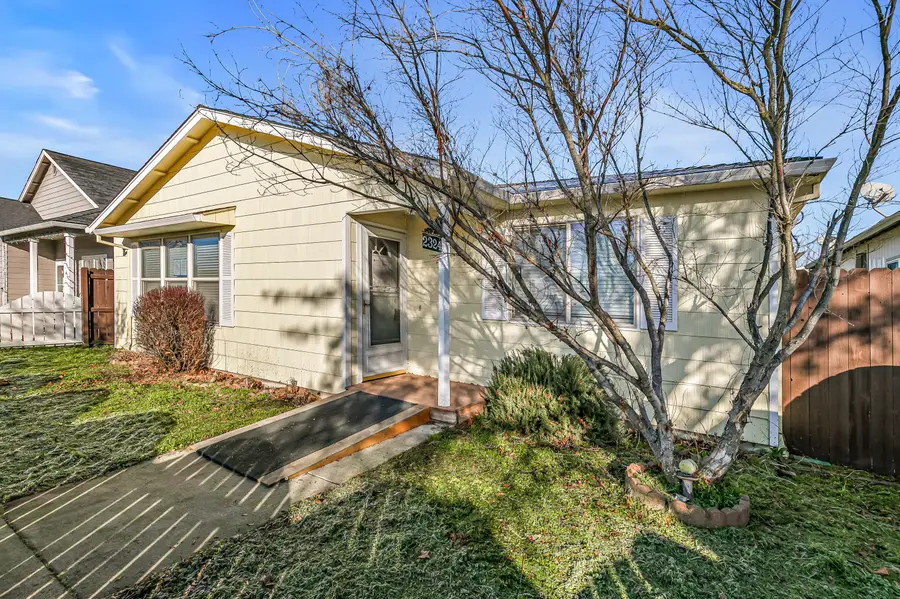 2324 Maple Park, Medford, OR 97501 - Image #3