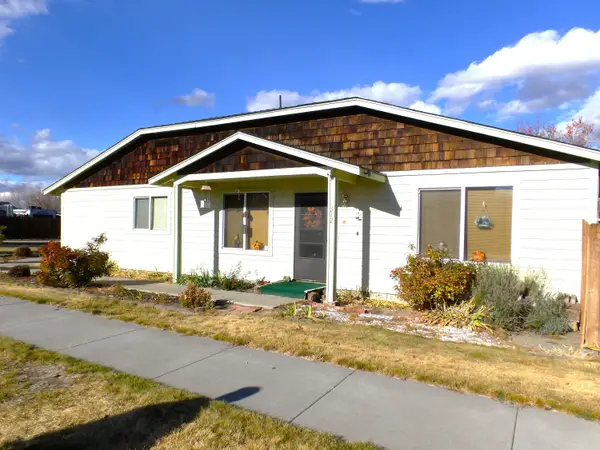 312 NW 21st, Redmond, OR 97756