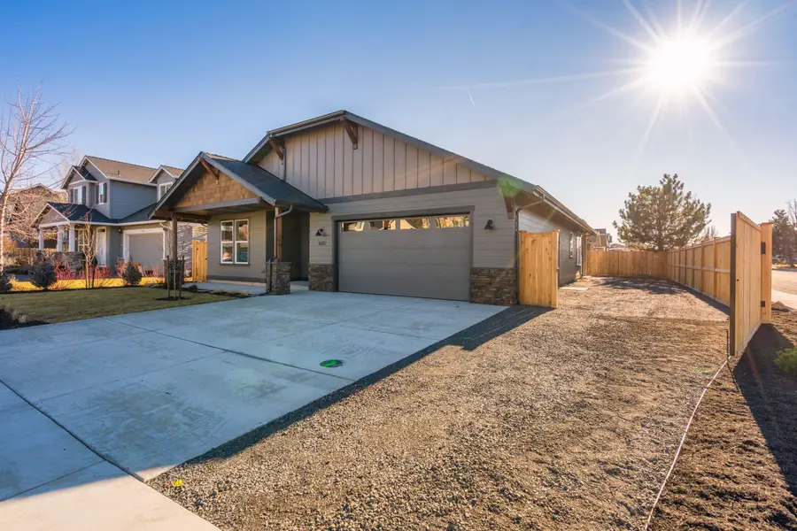 1692 NW Larch, Redmond, OR 97756 - Image #3