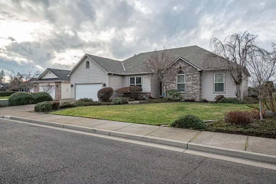 198 Prairie Landing, Eagle Point, OR 97524 - Image #3