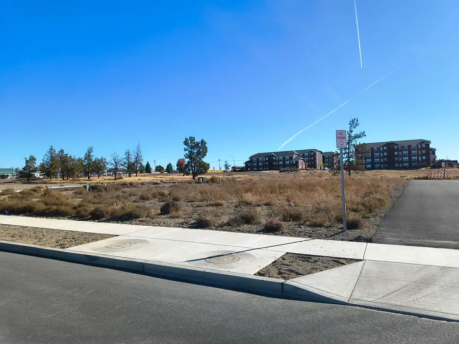 3227 NW 7th, Redmond, OR 97756 - Image #2