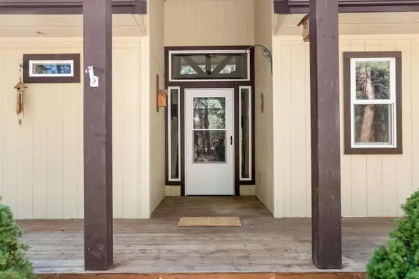 2706 Alacano, La Pine, OR 97739