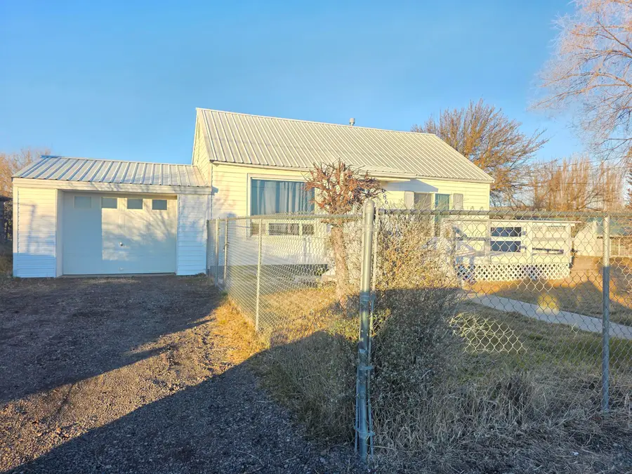 3861 Anderson, Klamath Falls, OR 97603 - Image #2