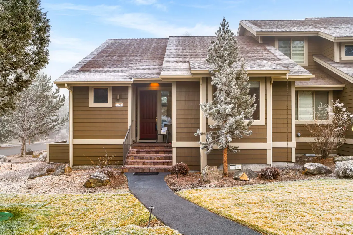 702 Sage Country, Redmond, OR 97756 - Image #1