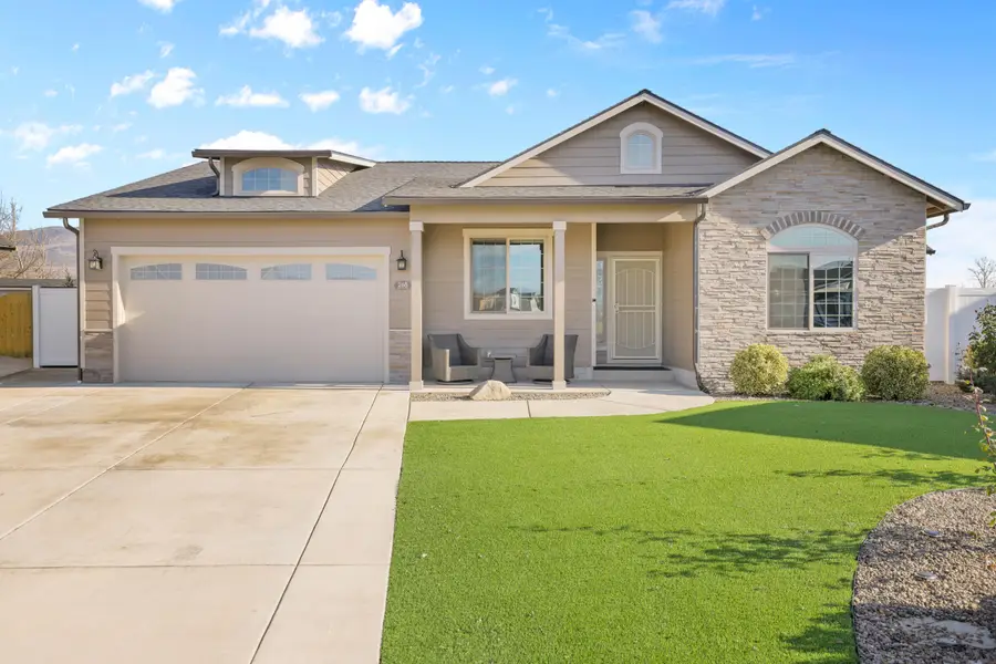 268 Oak Crest, Medford, OR 97501 - Image #2