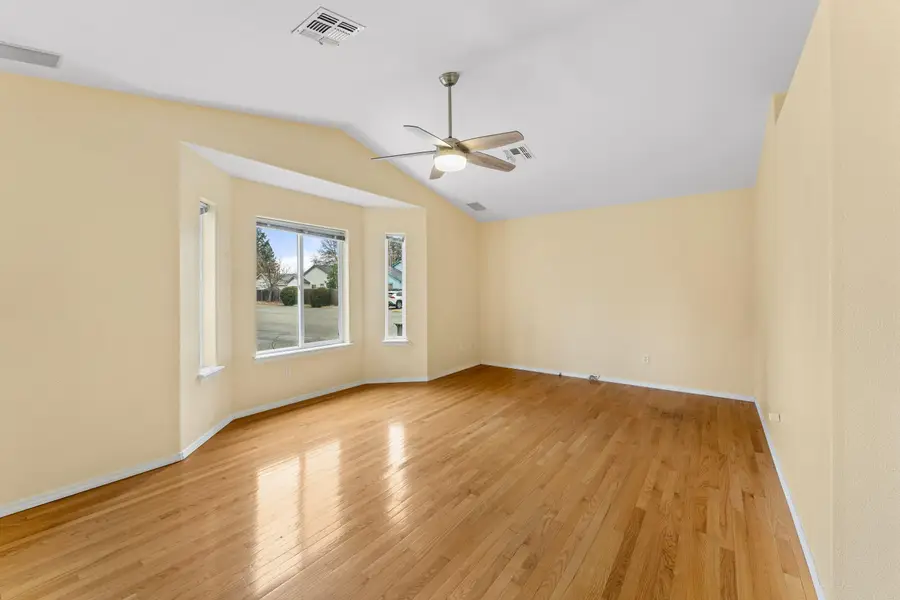 1951 SW Betty, Grants Pass, OR 97526 - Image #3