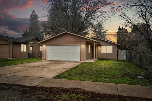 1806 Hart, Medford, OR 97501