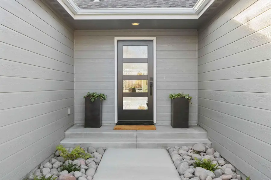 824 Quail Park, Klamath Falls, OR 97601 - Image #2