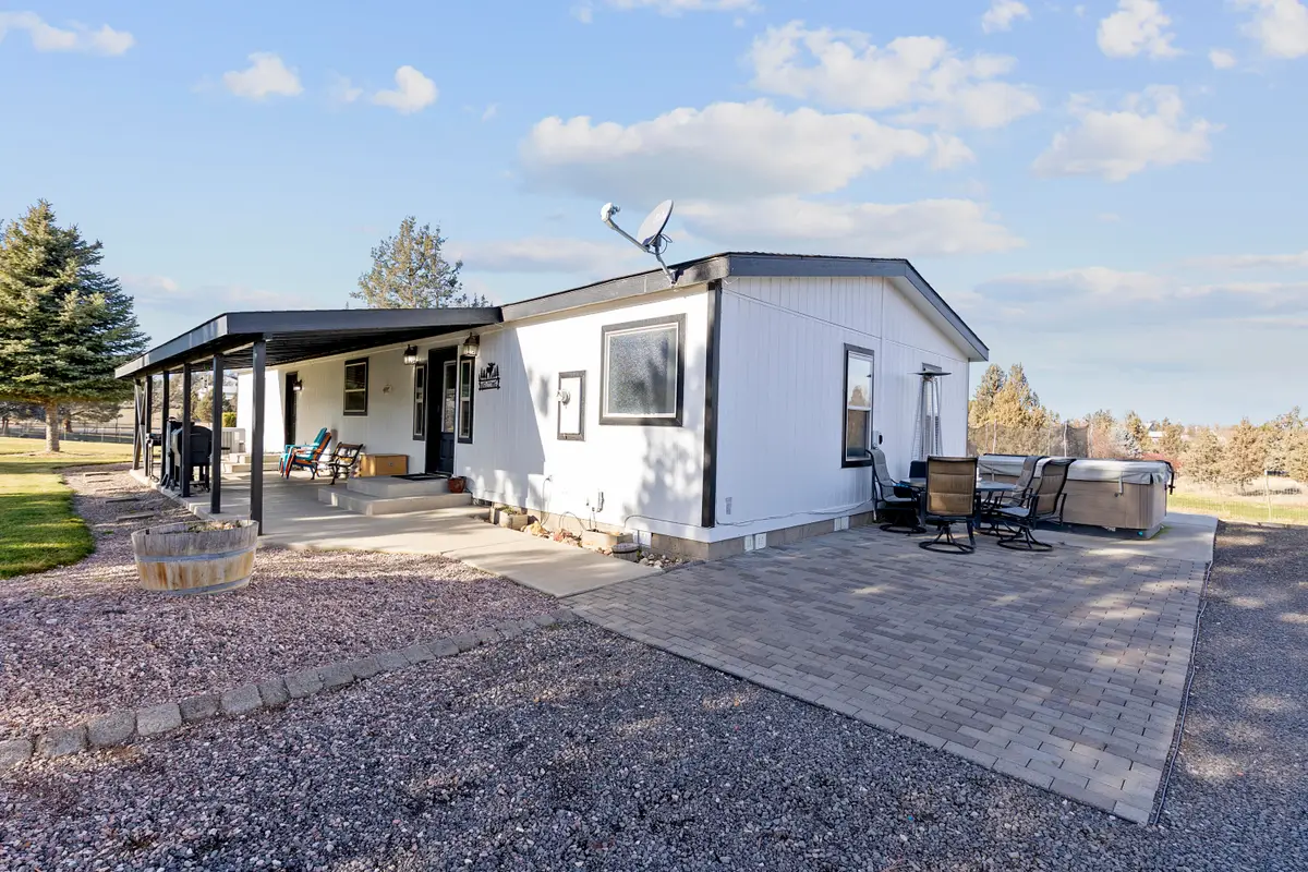 2165 SE Madras, Madras, OR 97741 - Image #1