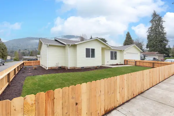 1637 Carnahan, Grants Pass, OR 97527