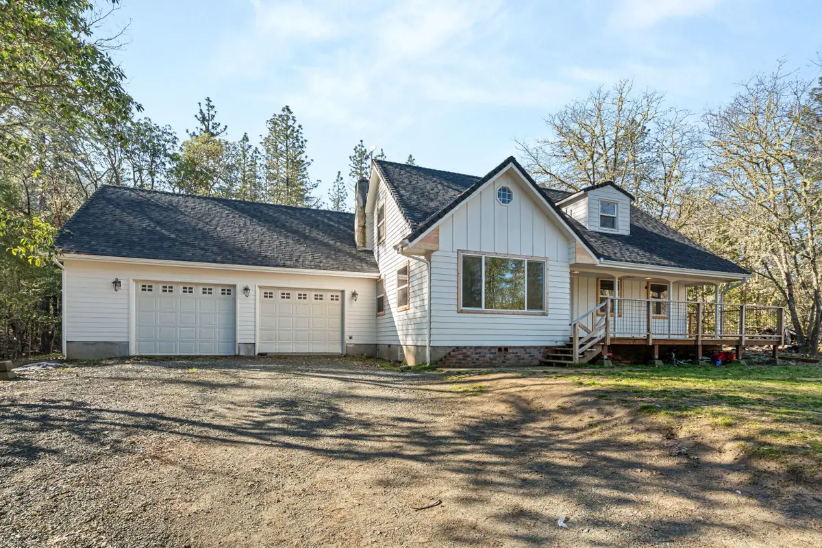 437 Cumberland Drive, Grants Pass, OR 97527 - Image #1