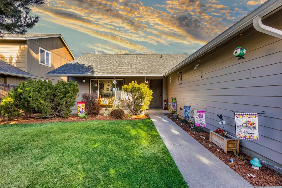 532 SE Ponderosa, Madras, OR 97741 - Image #2