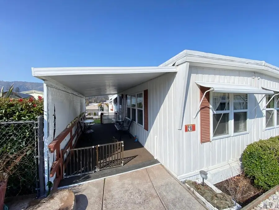 8401 Old Stage, Central Point, OR 97502 - Image #2