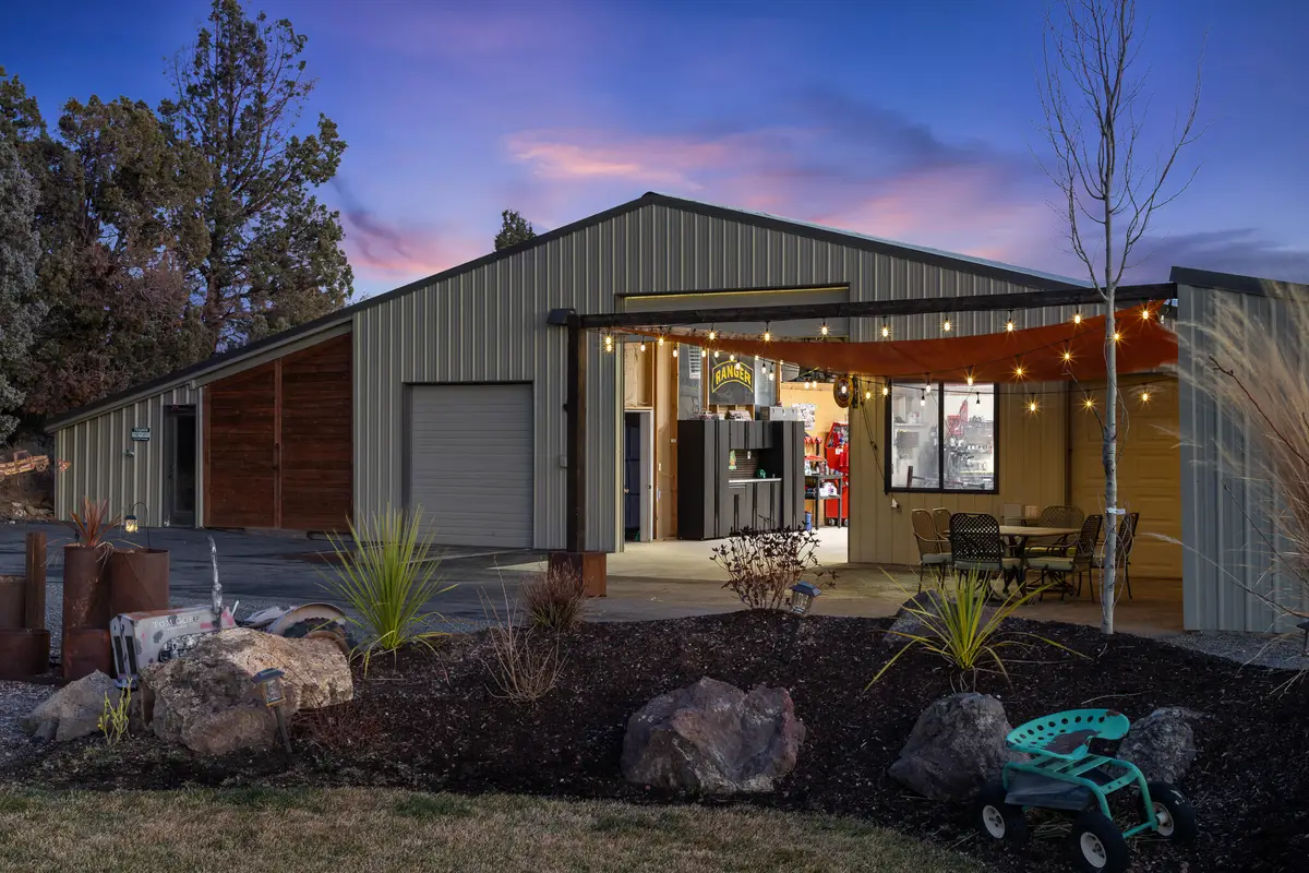 65333 Kiowa, Bend, OR 97703 - Image #1