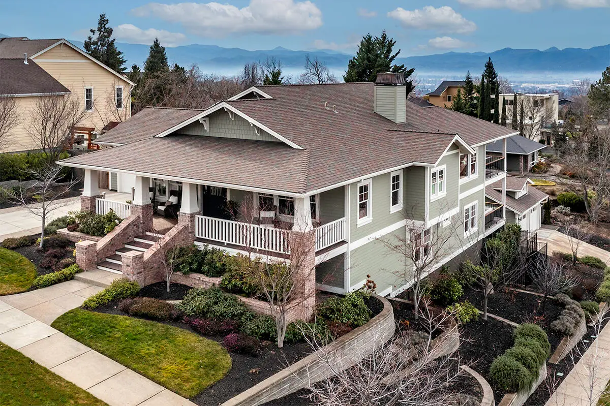 3515 Admiral Way, Medford, OR 97504 - Image #1