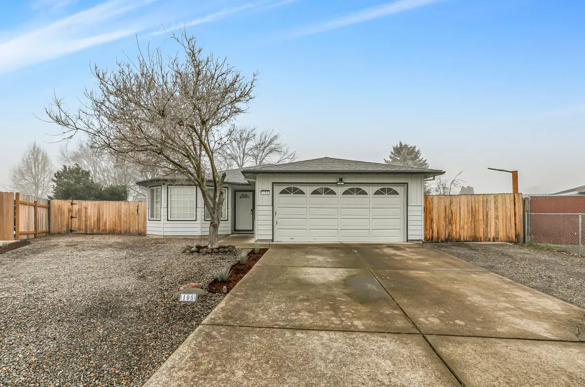 105 Queens Gate, Central Point, OR 97502 - Image #1