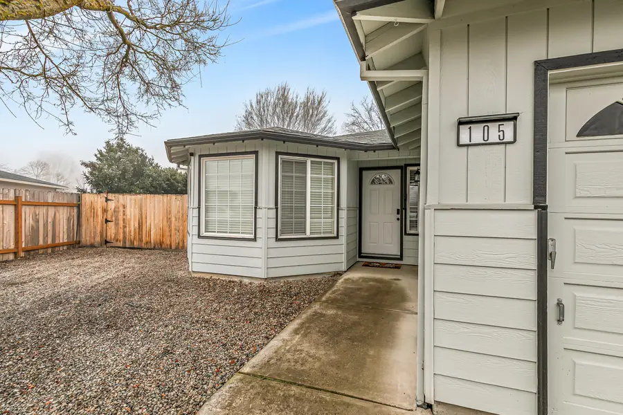 105 Queens Gate, Central Point, OR 97502 - Image #3