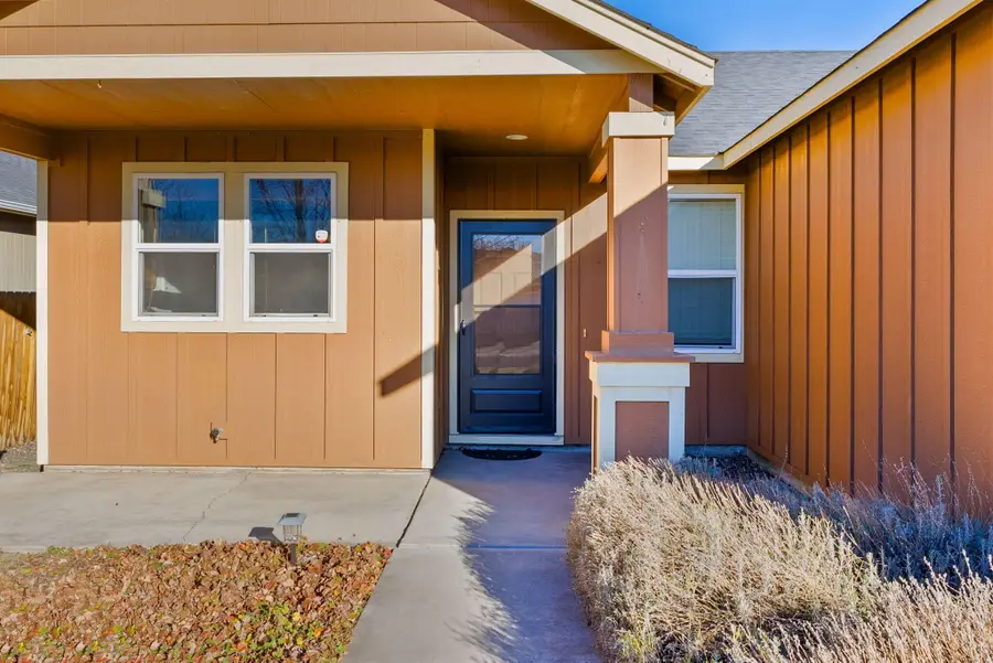 3115 SW Peridot, Redmond, OR 97756 - Image #2