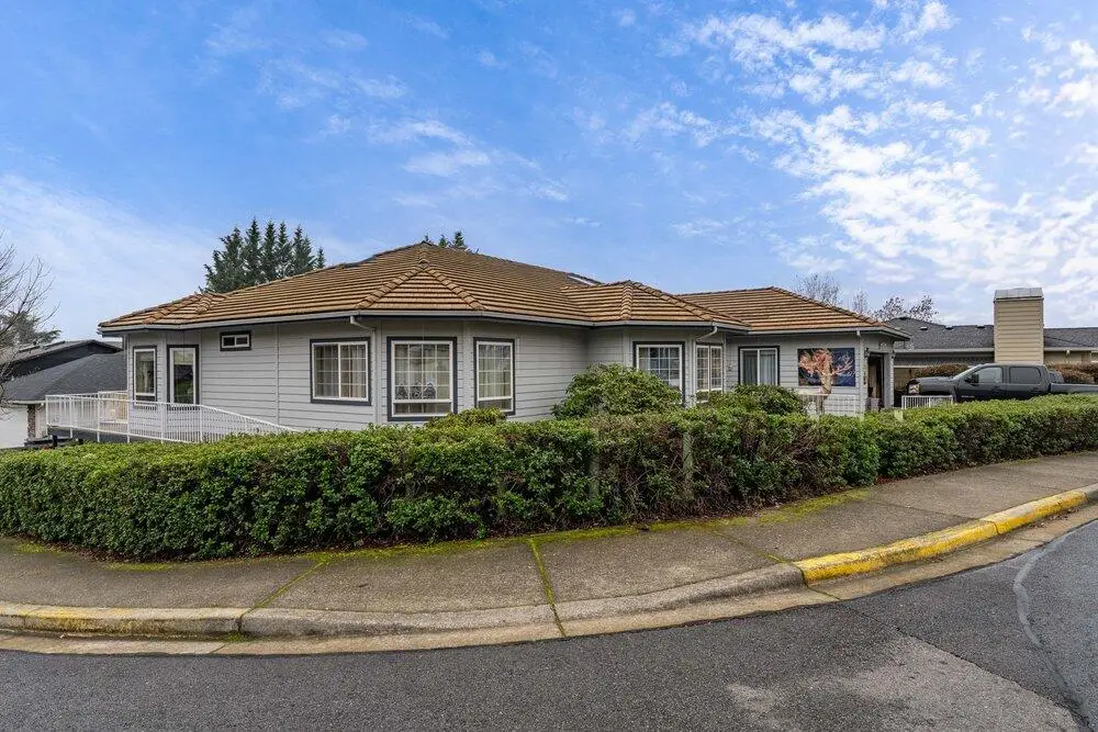 1415 NE Heritage, Grants Pass, OR 97526 - Image #1