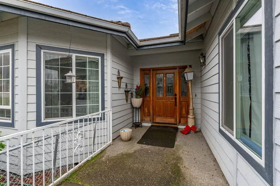 1415 NE Heritage, Grants Pass, OR 97526 - Image #3