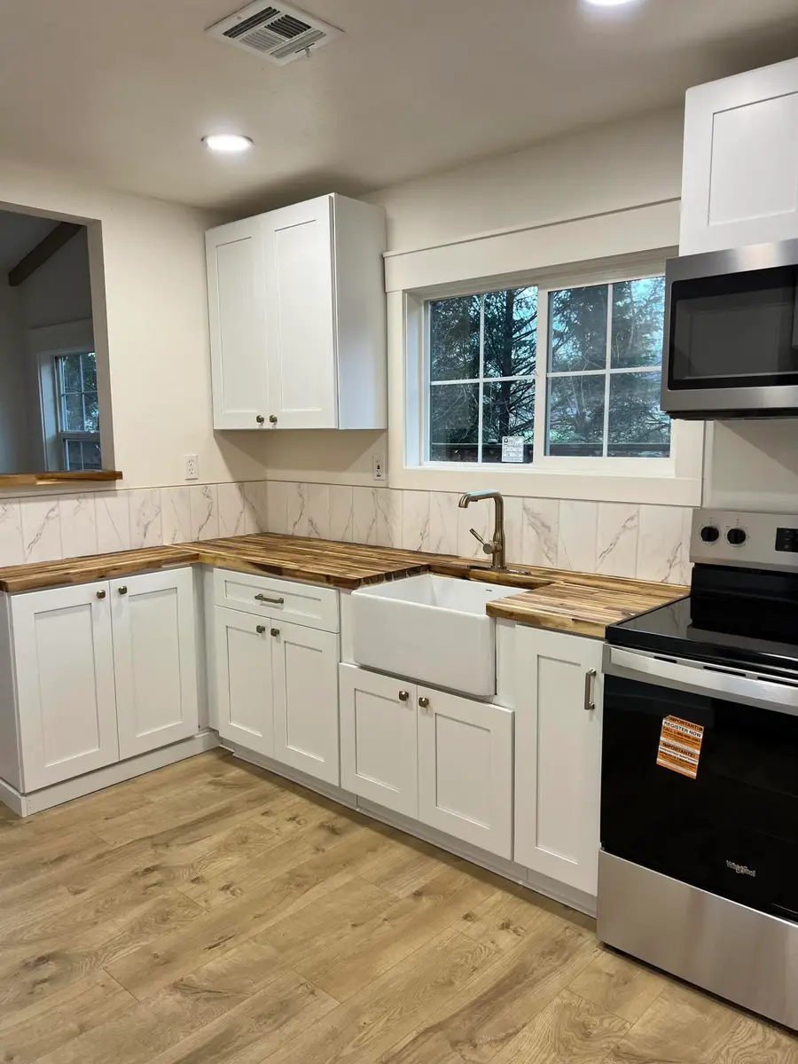 191 Dutcher Creek, Grants Pass, OR 97527 - Image #3