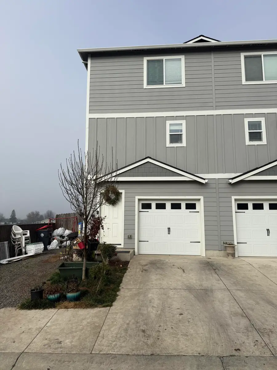 7821 Jacqueline, White City, OR 97503 - Image #2