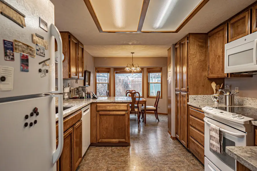 2388 Temple, Medford, OR 97504 - Image #2