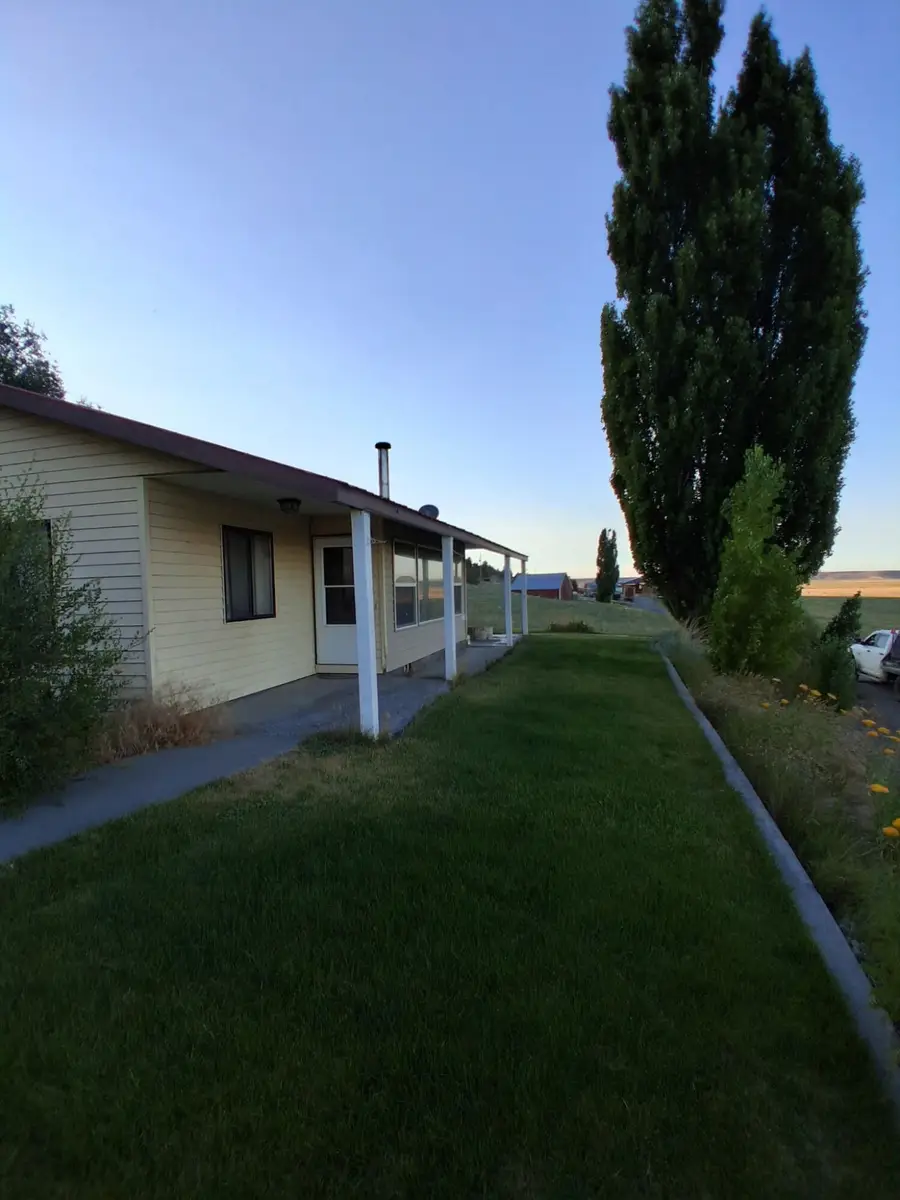 31643 L 5, Burns, OR 97720 - Image #2
