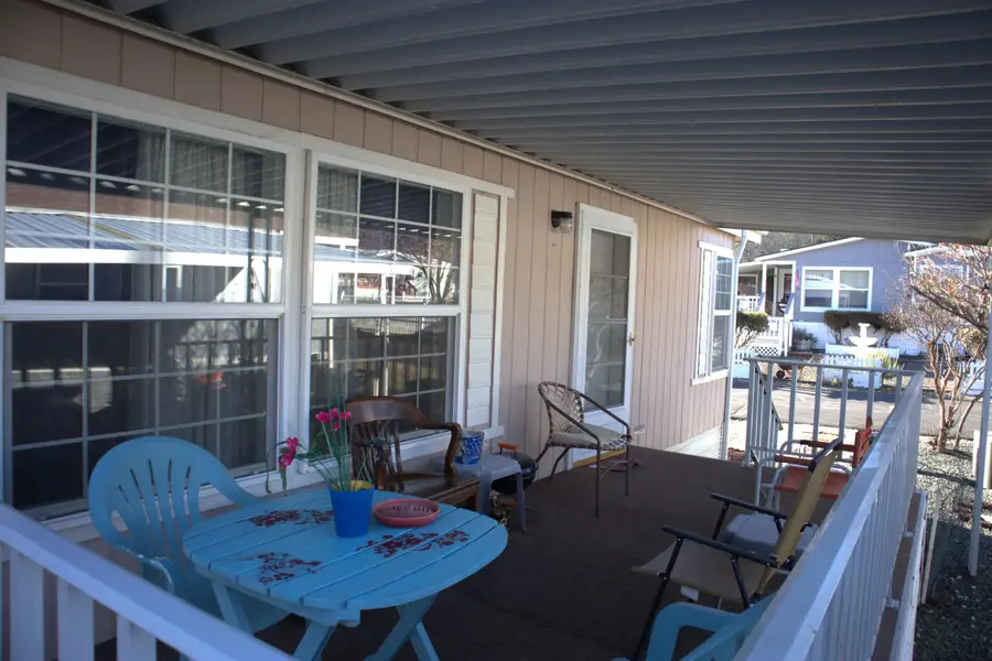 22071 Highway 62, Shady Cove, OR 97539 - Image #3