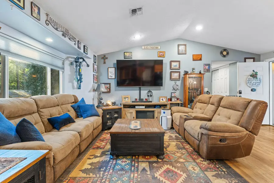 1492 Crooks Creek, Selma, OR 97538 - Image #3