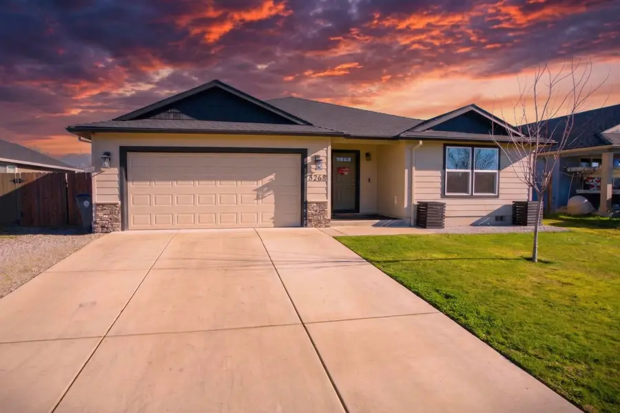 8268 29th, White City, OR 97503 - Image #2