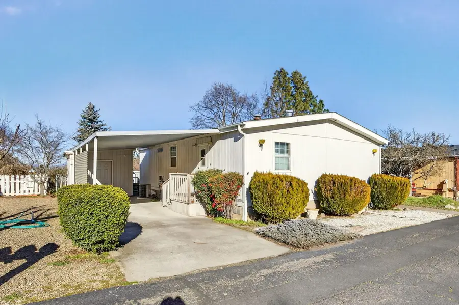 3955 S Stage, Medford, OR 97501 - Image #2